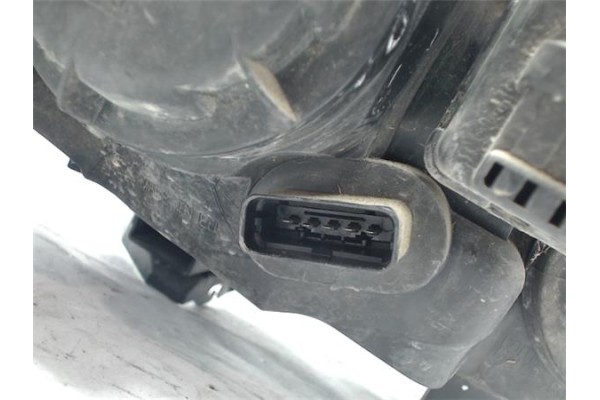 Recambio de faro delantero izquierdo para renault megane ii berlina 5p referencia OEM IAM 8200073220F 89306990 