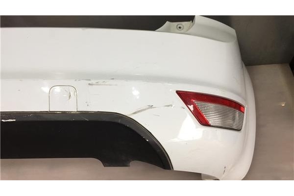 Recambio de paragolpes trasero para ford focus berlina (cap)(2004) 1.6 sport [1,6 ltr. - 85 kw cat] referencia OEM IAM   