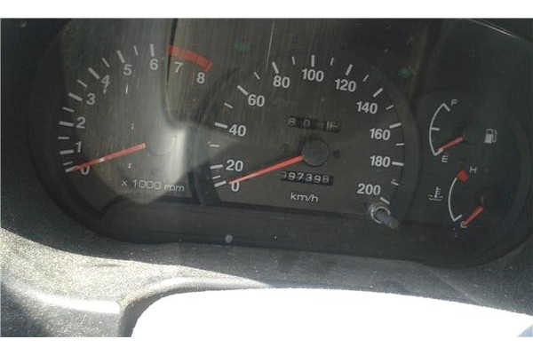 hyundai accent (lc)(2000) del año 