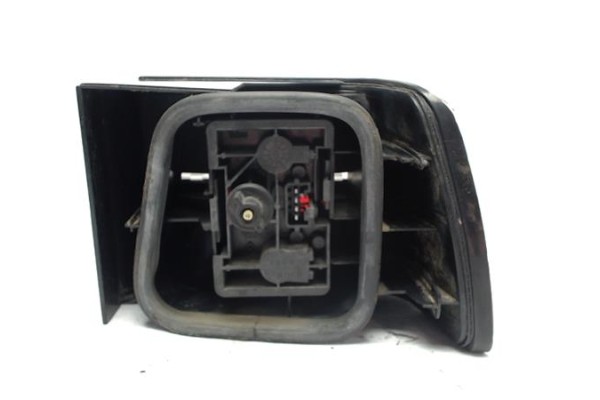 Recambio de piloto trasero izquierdo para citroen xantia berlina referencia OEM IAM 6350K2  