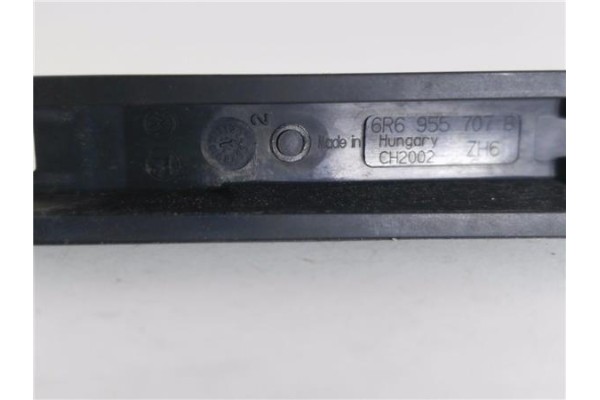 Recambio de brazo limpiaparabrisas trasero para volkswagen polo v (6r1) 1.0 referencia OEM IAM 6R6955707B  
