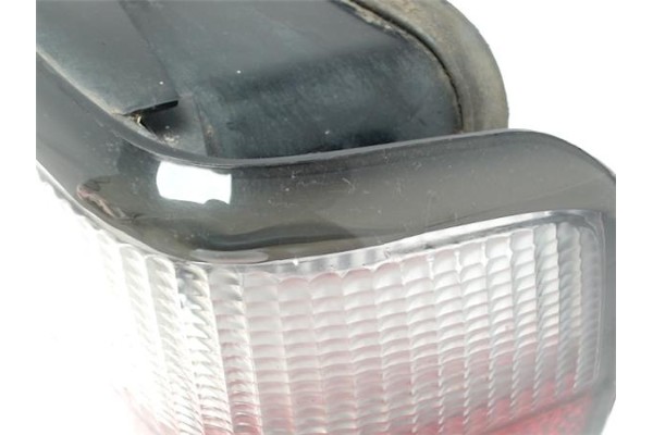 Recambio de piloto trasero derecho para citroen xantia berlina referencia OEM IAM   