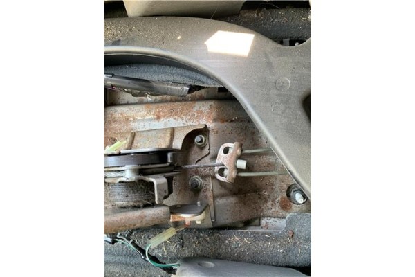 Recambio de palanca freno de mano para jeep cherokee (kj) 2.8 crd extreme referencia OEM IAM 52128860AC  