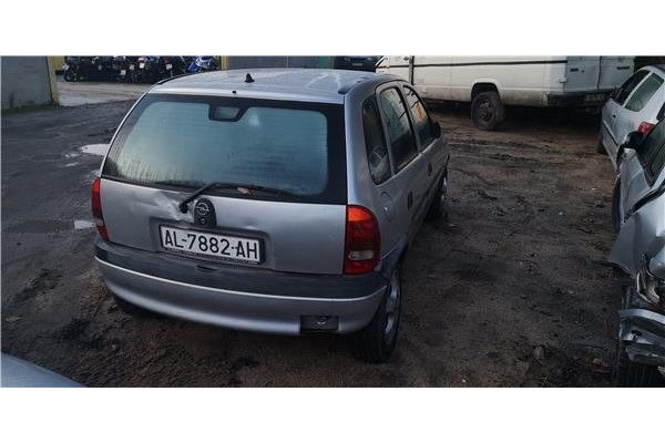 opel corsa b del año 1997