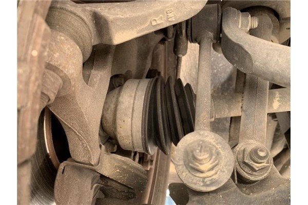 Recambio de palier delantero derecho para jeep cherokee (kj) 2.8 crd extreme referencia OEM IAM 52111780AB Recambio de palier delantero derecho para jeep cherokee (kj) 2.8 crd extreme referencia OEM IAM 52111780AB