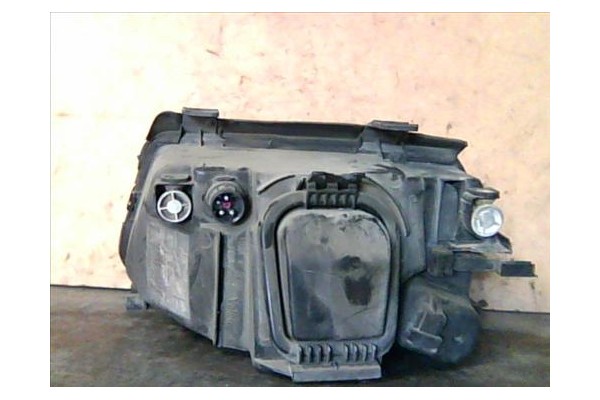 Recambio de faro delantero dcho para audi a4 berlina (b5) 1.8 t referencia OEM IAM 8D0941030  