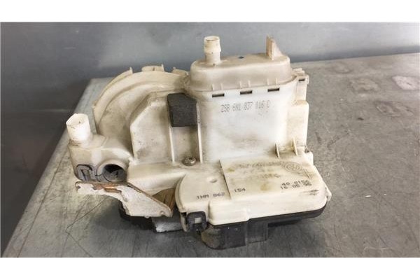 Recambio de cierre electromagnetico delantero derecho para volkswagen polo iii (6n1) 75 1.6 referencia OEM IAM 6N1837016C 1HM862