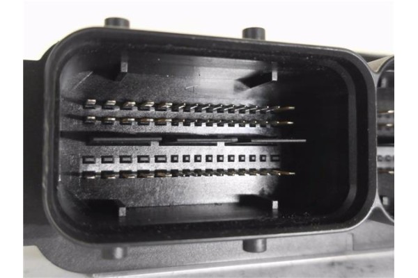 Recambio de centralita para volkswagen polo v (6r1) 1.0 referencia OEM IAM 04C907309J 0261S09676 