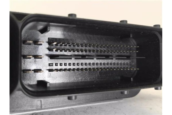Recambio de centralita para volkswagen polo v (6r1) 1.0 referencia OEM IAM 04C907309J 0261S09676 
