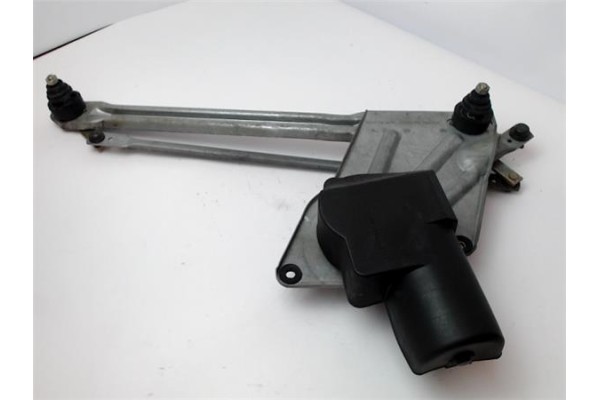 Recambio de brazo limpiaparabrisas delantero para ford escort berlina 1.6 laser referencia OEM IAM 83FB17C44IAA  