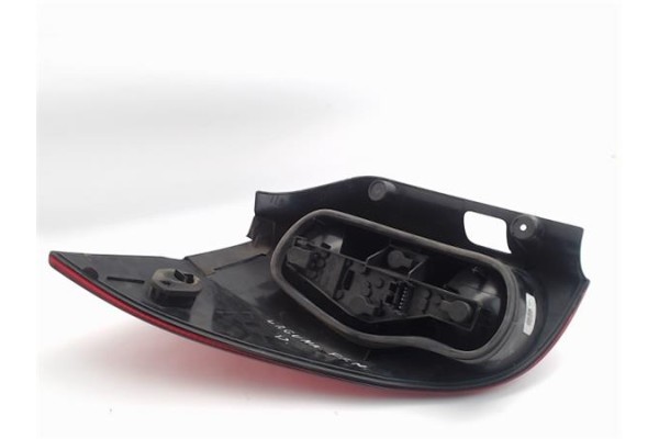 Recambio de piloto trasero derecho para renault laguna ii grandtour (kg0) referencia OEM IAM 8200002471  8200703487 , RENAULT