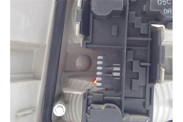 Recambio de piloto trasero derecho para opel astra f berlina referencia OEM IAM   