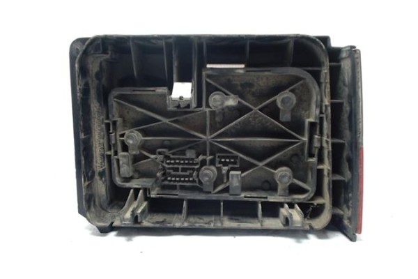 Recambio de piloto trasero izquierdo para citroen bx berlina referencia OEM IAM 95656447  