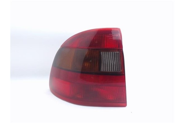 Recambio de piloto trasero izquierdo para opel astra f berlina referencia OEM IAM   