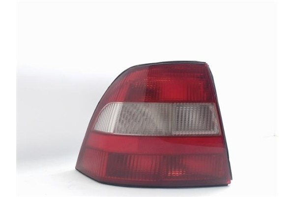 Recambio de piloto trasero izquierdo para opel vectra b berlina referencia OEM IAM 90568047  