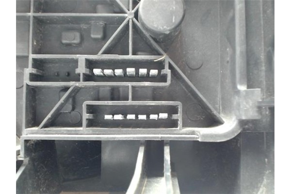 Recambio de piloto trasero derecho para citroen bx berlina referencia OEM IAM 95656446  