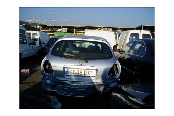 nissan almera (n16/e)(2000) del año 