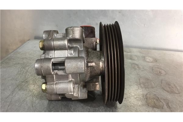Recambio de bomba servodireccion para toyota corolla verso (e12) 2.0 d-4d linea terra referencia OEM IAM 52020 W3G23968 