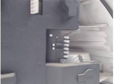 Recambio de piloto trasero izquierdo para opel vectra b berlina referencia OEM IAM 90568047  