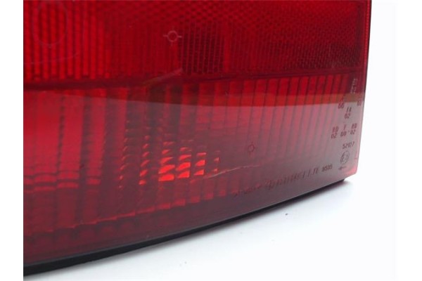 Recambio de piloto trasero izquierdo para opel vectra b berlina referencia OEM IAM 90568047  