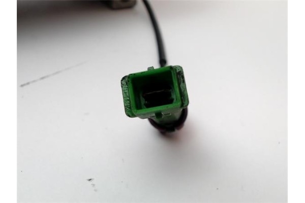 Recambio de compresor aire acond. para audi a6 berlina (4b2) 2.5 tdi referencia OEM IAM 4B0260805C 4472208140 4B0260805P , AUDI 