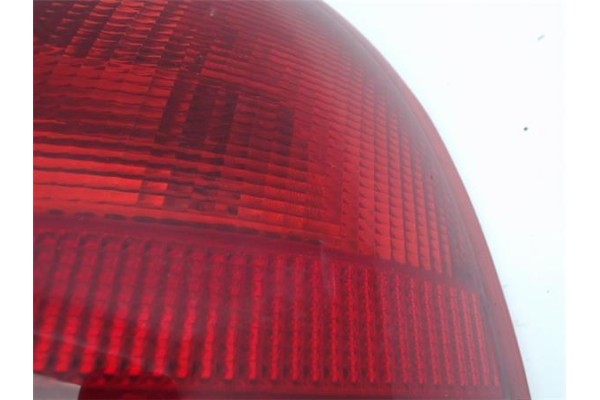 Recambio de piloto trasero derecho para opel corsa b referencia OEM IAM   