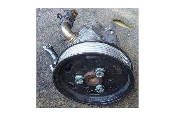 Recambio de bomba servodireccion para seat leon (1m1) 1.9 tdi referencia OEM IAM 1J0422154A 7001  Recambio de bomba servodireccion para seat leon (1m1) 1.9 tdi referencia OEM IAM 1J0422154A 7001