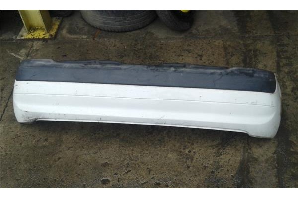 Recambio de paragolpes trasero para renault clio ii (xbo) 1.5d dci 65cv referencia OEM IAM 7702295499  