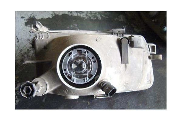 Recambio de faro delantero izquierdo para opel astra f berlina 1.7 tds referencia OEM IAM 90442767  