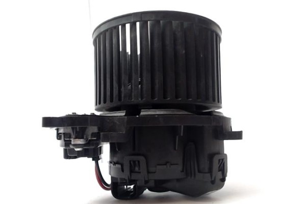 Recambio de motor calefaccion para renault grand scenic iv 1.2 tce referencia OEM IAM T911738 61B1716902113 