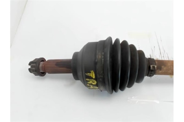 Recambio de palier delantero derecho para renault trafic ii furgón 1.9 27 cn referencia OEM IAM 820016929  