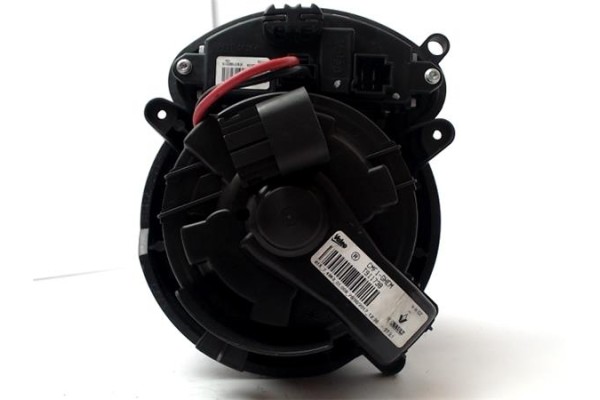 Recambio de motor calefaccion para renault grand scenic iv 1.2 tce referencia OEM IAM T911738 61B1716902113 