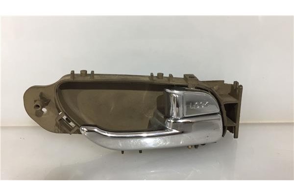 Recambio de manilla int. puerta delantero derecha para ssangyong rodius (2005 ) 2700 referencia OEM IAM   