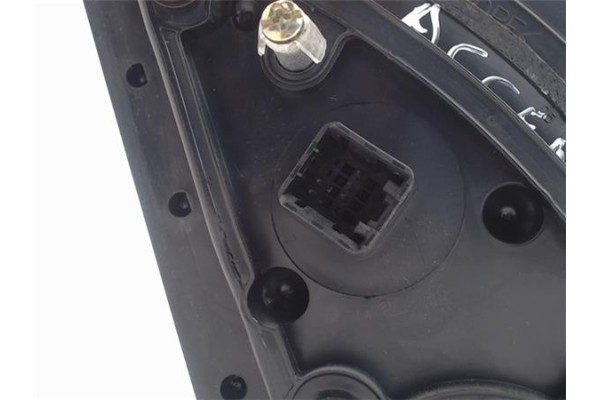 Recambio de retrovisor electrico izquierdo para hyundai accent (mc) referencia OEM IAM   