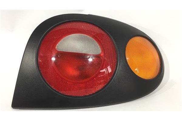 Recambio de piloto trasero derecho para renault megane i coach/coupe (da0)(1996) 1.6 e (daof) [1,6 ltr. - 66 kw] referencia OEM 