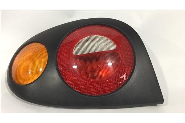 Recambio de piloto trasero izquierdo para renault megane i coach/coupe (da0)(1996) 1.6 e (daof) [1,6 ltr. - 66 kw] referencia OE