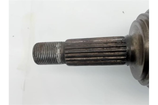 Recambio de palier delantero derecho para renault clio i fase i / ii (b/c57) 1.2 (b/c/s572) referencia OEM IAM   