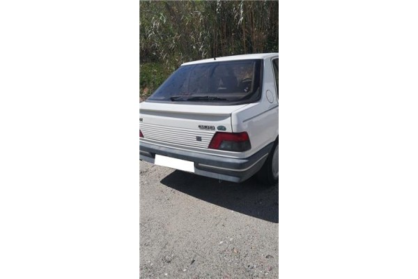 peugeot 309 (1986) del año 