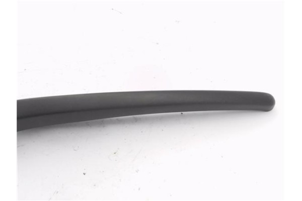 Recambio de brazo limpiaparabrisas trasero para bmw serie 3 touring (e46) 2.2 320i referencia OEM IAM 61628220830  
