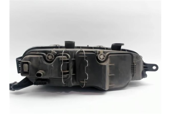 Recambio de faro delantero izquierdo para fiat ii punto (188) berlina referencia OEM IAM 46522720  