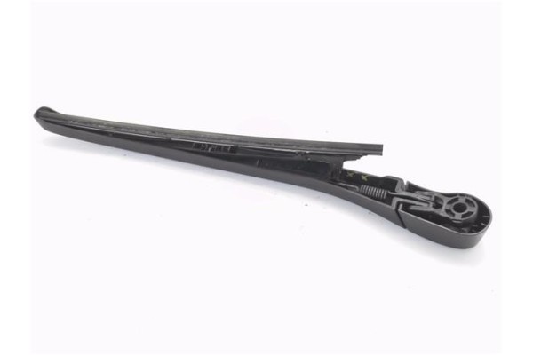 Recambio de brazo limpiaparabrisas trasero para bmw serie 3 touring (e46) 2.2 320i referencia OEM IAM 61628220830  
