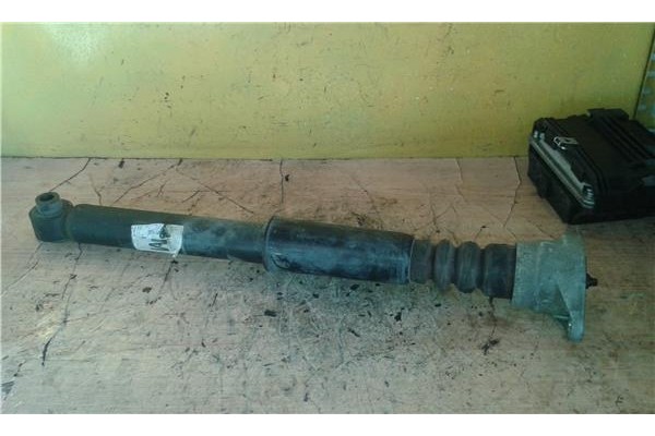 Recambio de amortiguador trasero completo para audi a4 berlina (8e) 1.9 tdi referencia OEM IAM 8E0513036R  