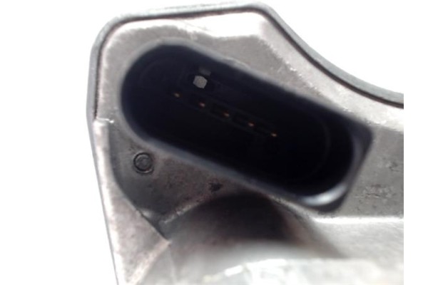 Recambio de caja mariposa aire para volkswagen passat berlina (3c2) 2.0 tdi referencia OEM IAM 03G128063B  