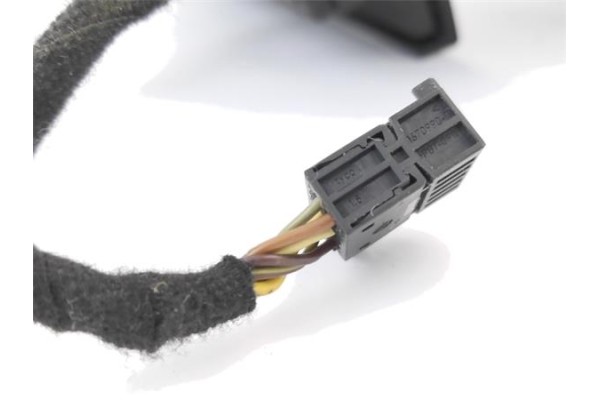 Recambio de retrovisor electrico izquierdo para volkswagen polo v (6r1) 1.4 advance referencia OEM IAM 6R1857507K  