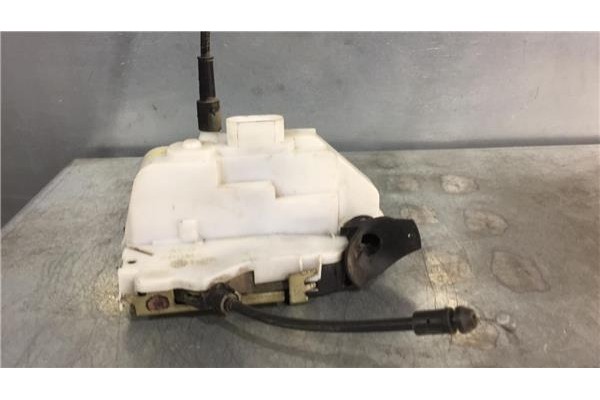 Recambio de cierre electromagnetico delantero izquierdo para renault laguna ii (bg0) 2.0 dci (bg1t) referencia OEM IAM 820000066