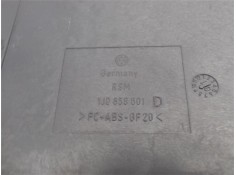 Recambio de portaobjetos consola central para volkswagen golf iv berlina (1j1) referencia OEM IAM 1J0858601  