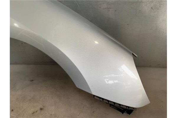 Recambio de aleta delantero derecha para peugeot 307 (3a/c) 2.0 hdi 90 referencia OEM IAM 7841N7  