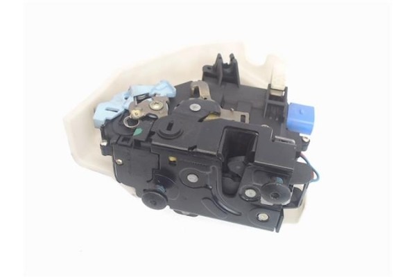 Recambio de cierre electromagnetico trasero izquierdo para volkswagen golf v (1k1) referencia OEM IAM   