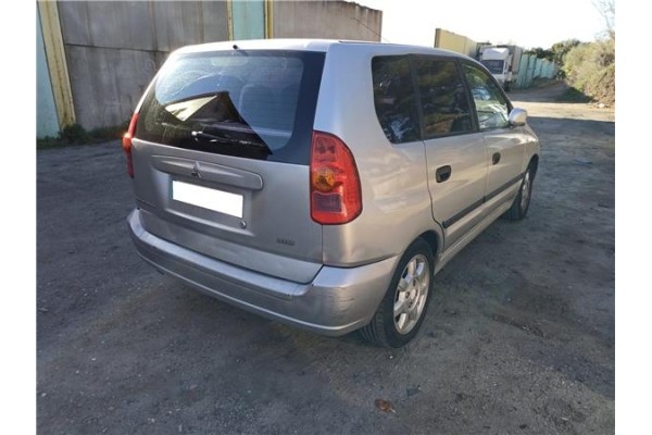 mitsubishi space star (dg0) del año 2004 mitsubishi space star (dg0) del año 2004