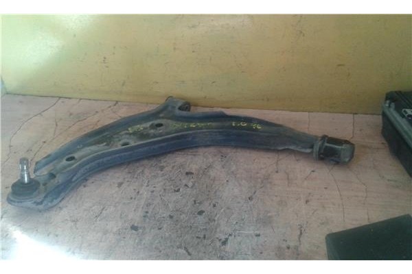 Recambio de brazo inferior delantero izquierdo para nissan micra (k11) 1.0 i 16v referencia OEM IAM 545014F102  